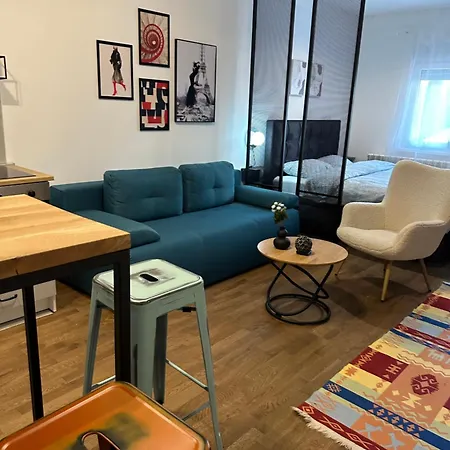 Sleep&fly Belgrade Apartament